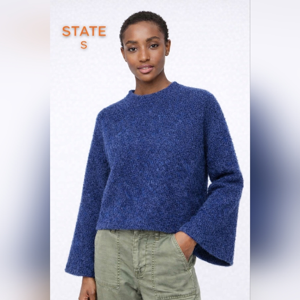 State Women’s Blue Cropped Sweater Soft Knit Bell Sleeve Size S